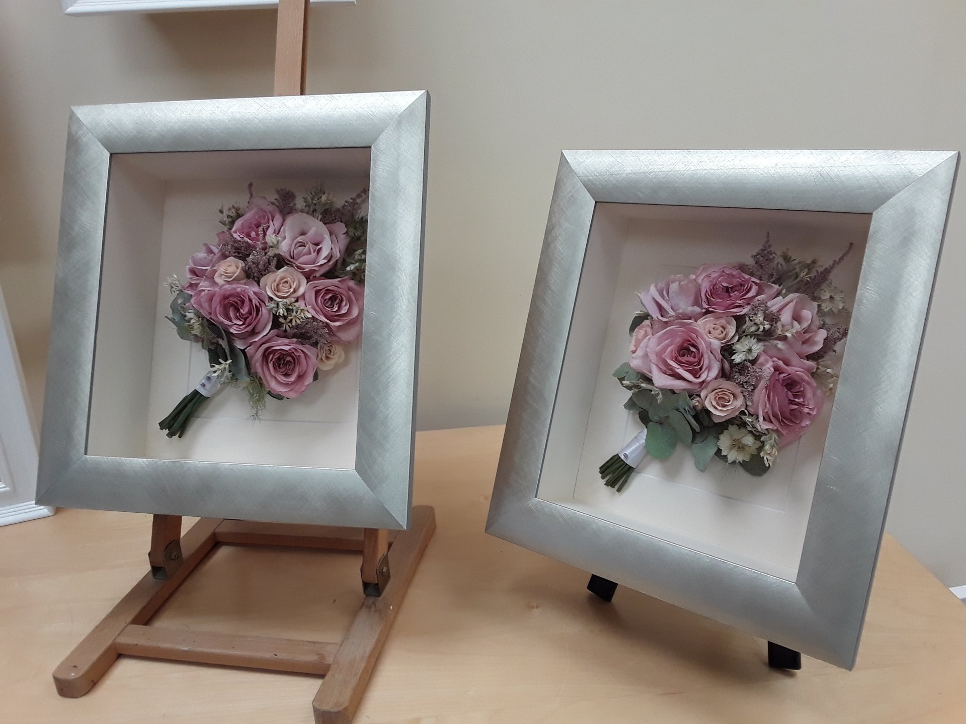 Wedding Bouquet Preservation and Pressed Flower Preservation